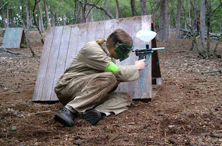 paintball met je vriendengroep in de Ardennen als gave outdoor activiteit