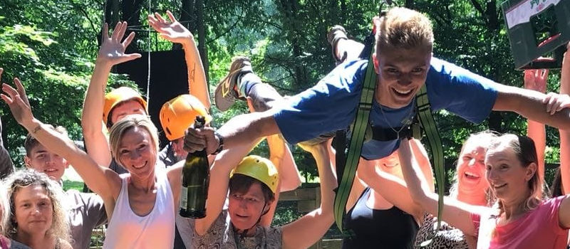 Teambuilding is geschikt voor elke soort groep met veel leuke opdrachten in de Belgische ardennen